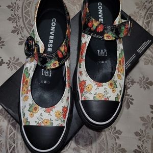 Converse Mary Jane  platform sneakers